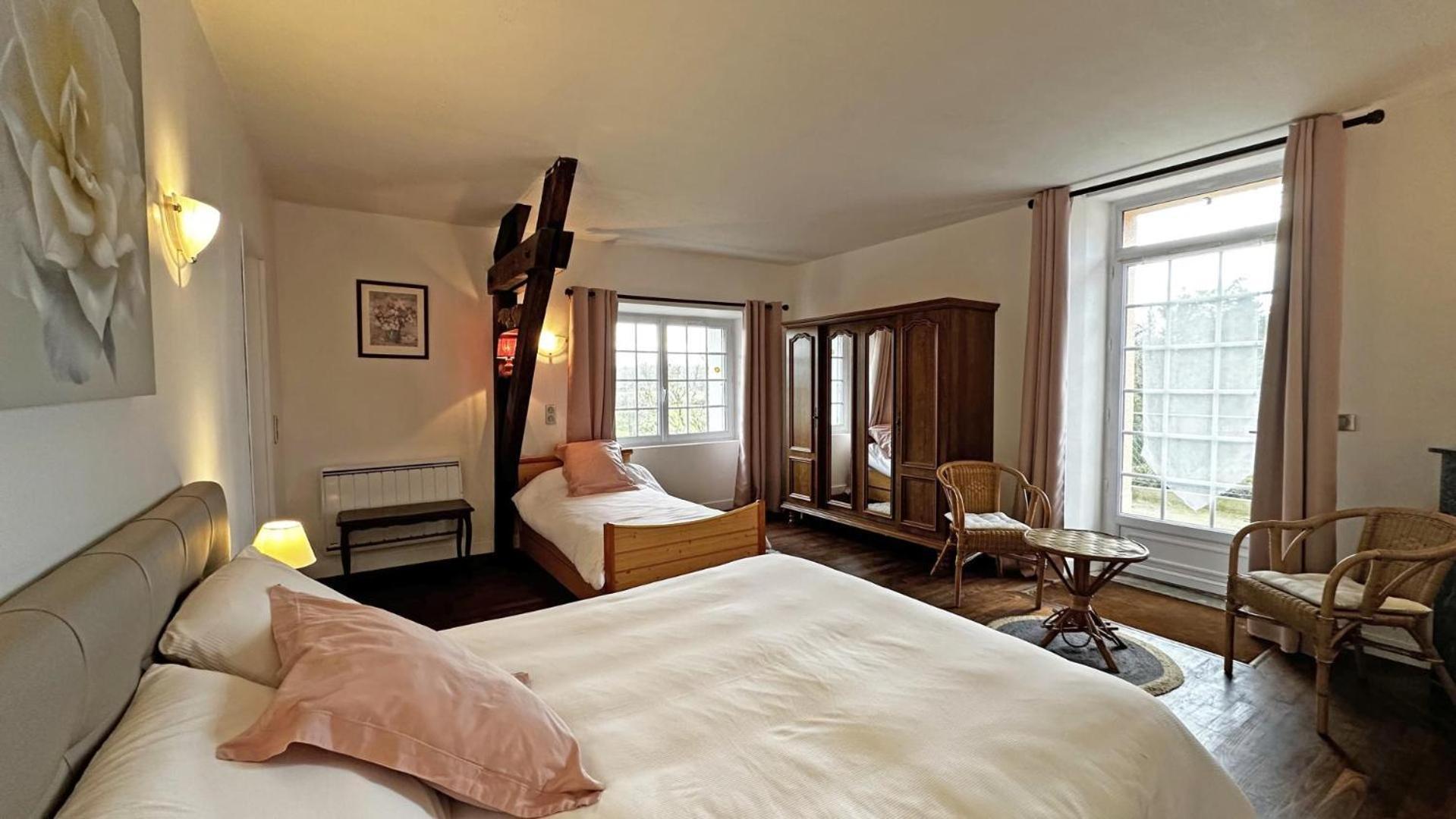 Bed and Breakfast Chez Doussaud Bessines-sur-Gartempe Exterior foto