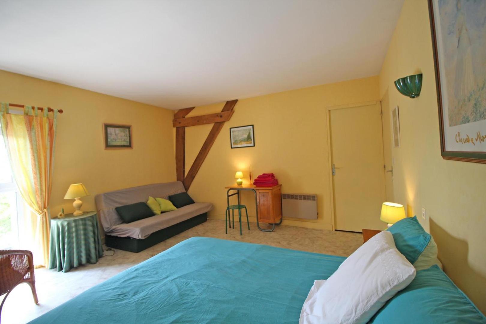 Bed and Breakfast Chez Doussaud Bessines-sur-Gartempe Exterior foto