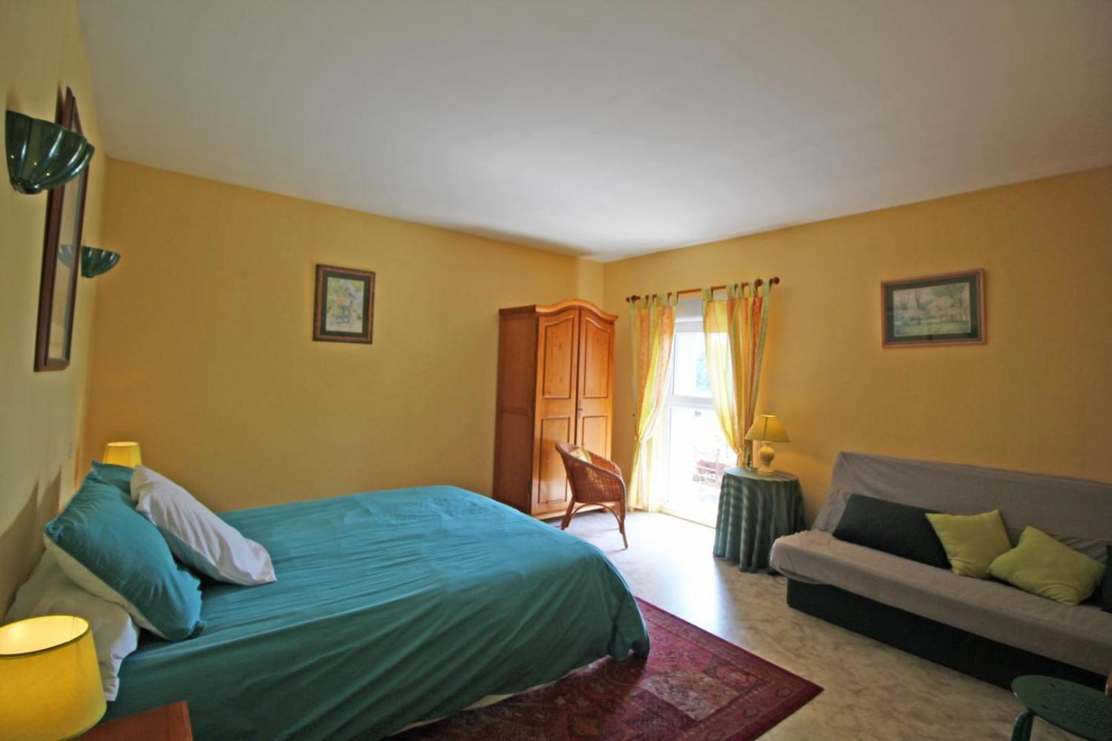 Bed and Breakfast Chez Doussaud Bessines-sur-Gartempe Exterior foto
